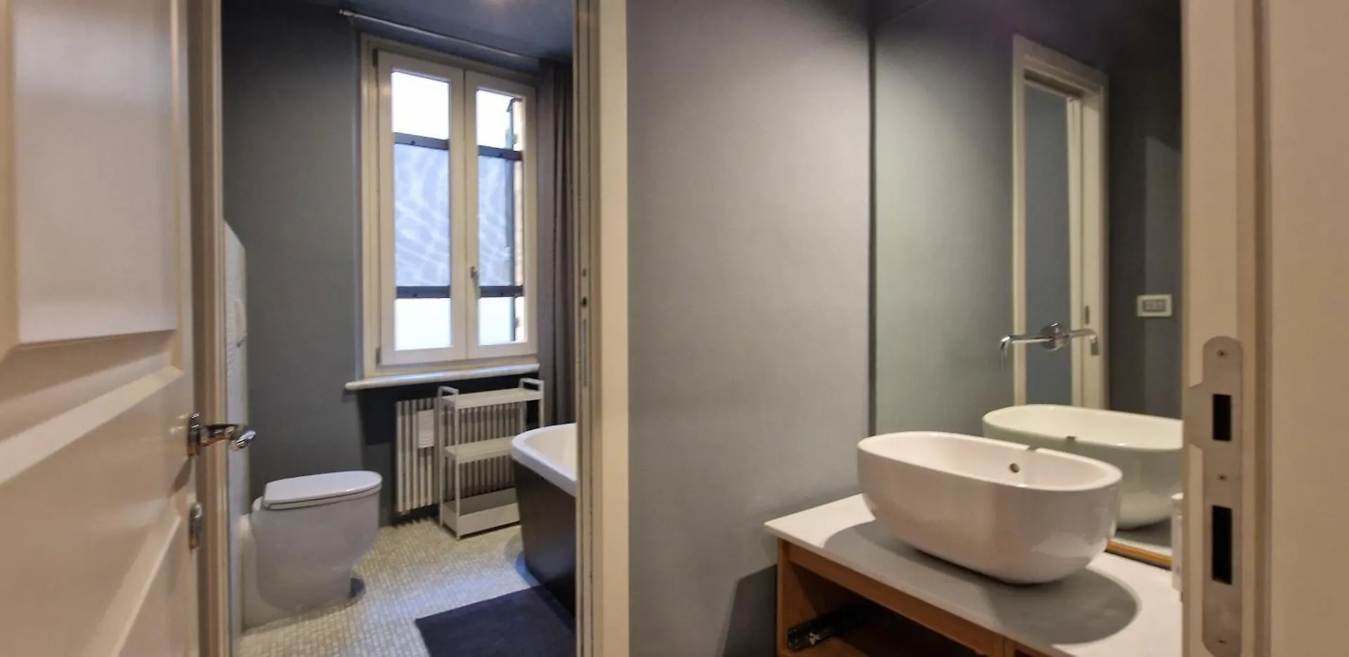 10' Piazza Erbe, Elegance In The Heart Of Verona 0*,